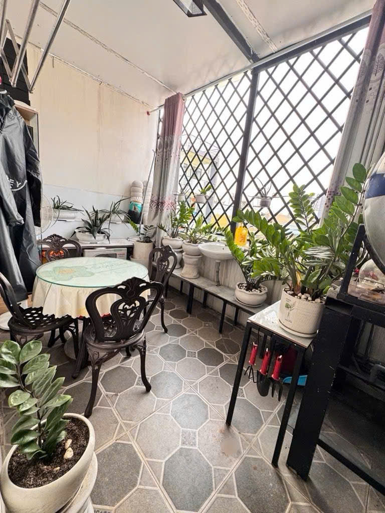 Ngay TRường Tiểu Học Bình Long, Bình Tân - 3 tầng - (4x8m) - vuông vức - chỉ 3.7 tỷ(tl) 15996378