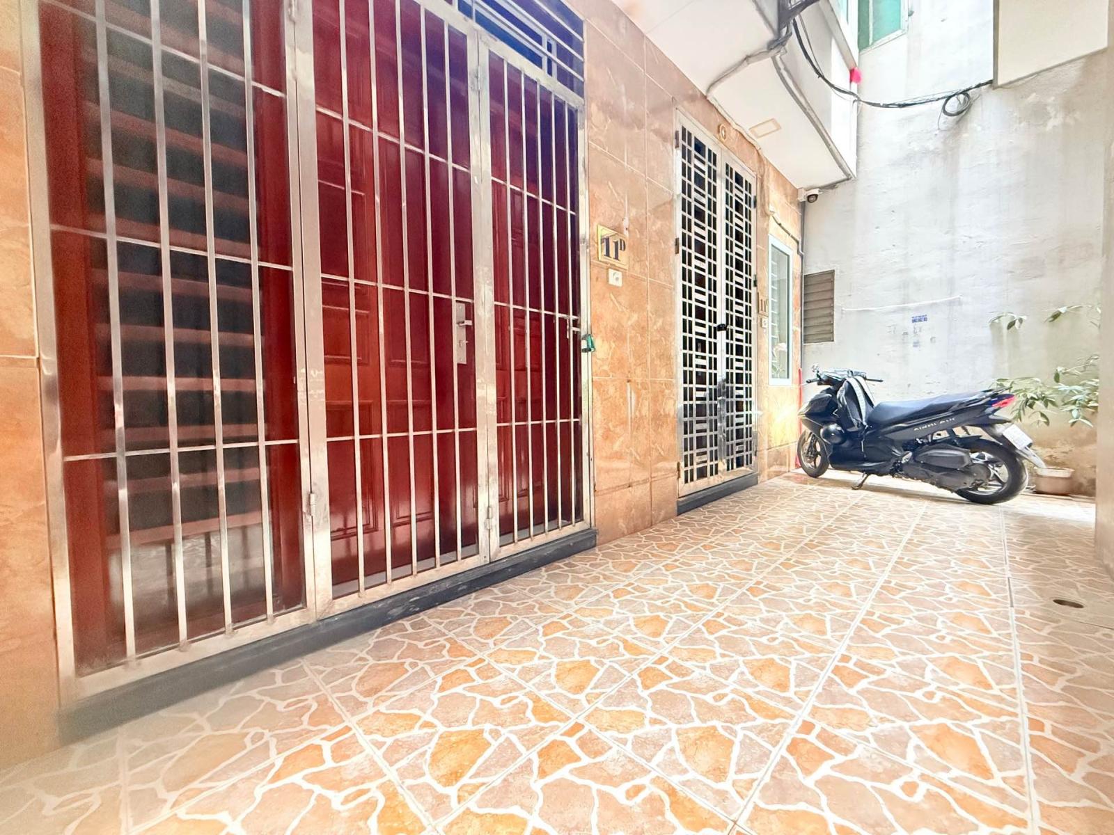 CHỈ 9.X TỶ SỞ HỮU NGAY CĂN NHÀ KHU VIP CẦU GIẤY, 36M2, FULL NỘI THẤT, Ở NGAY
 15996390