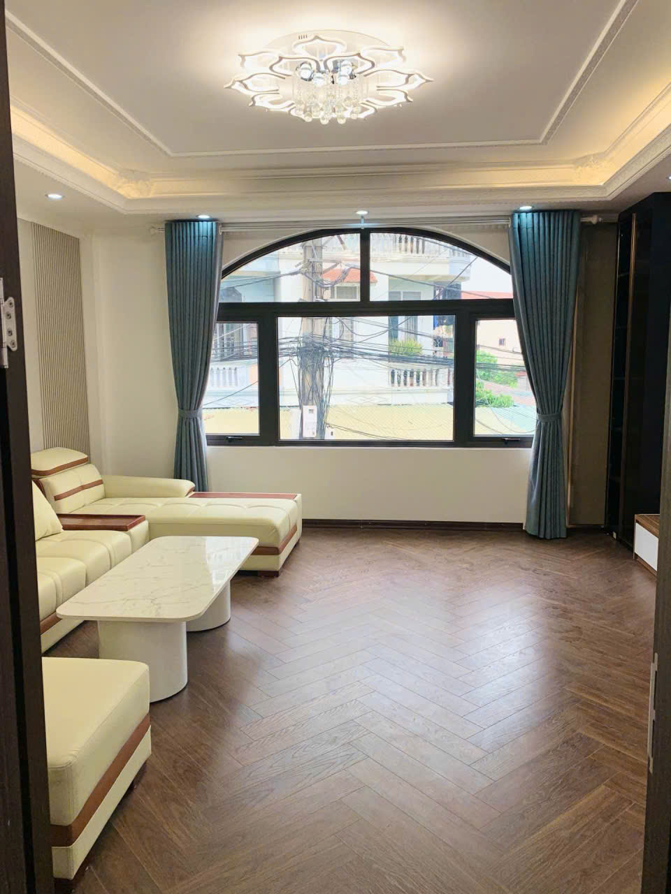 🏡 SIÊU PHẨM 7 TẦNG MẶT PHỐ TRUNG TÂM THẠCH BÀN – KINH DOANH ĐỈNH CAO 15996419