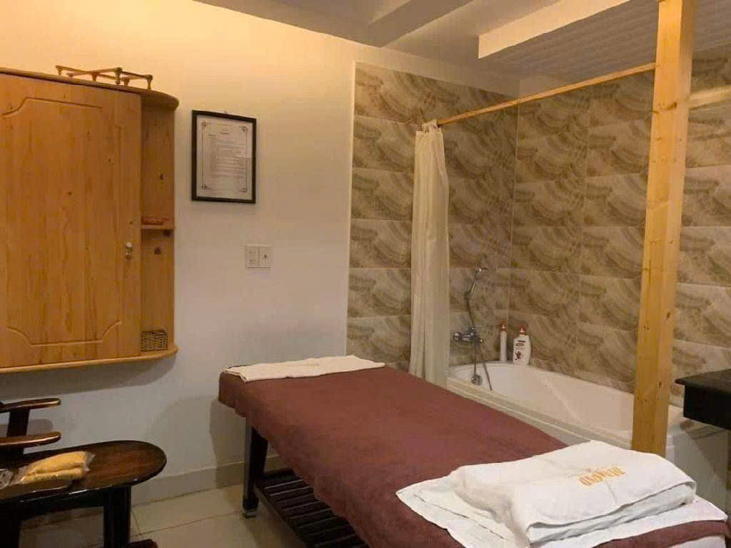 Quận 7, Cần Bán Khách Sạn 3 Sao, 8 Tầng, Chỉ Hơn 40 Tỷ, Tại Khu Dân Cư Tân Quy, Mới 15996433