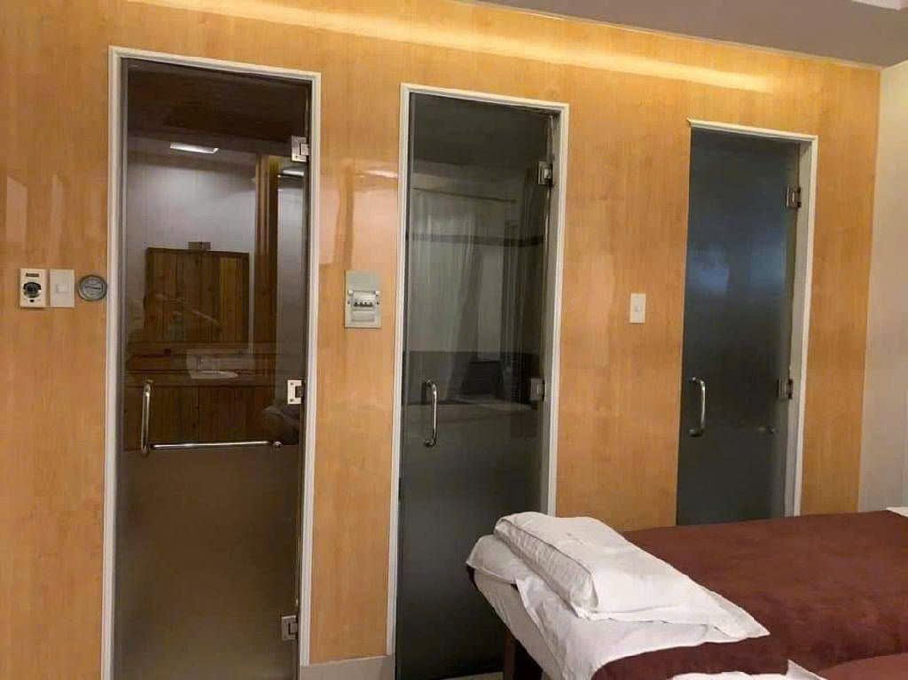 Quận 7, Cần Bán Khách Sạn 3 Sao, 8 Tầng, Chỉ Hơn 40 Tỷ, Tại Khu Dân Cư Tân Quy, Mới 15996433