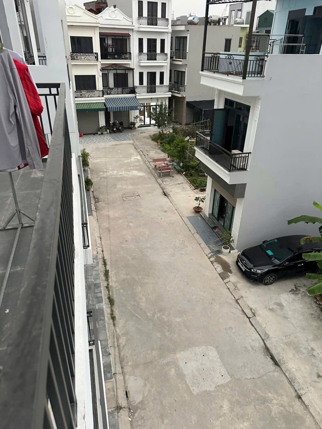 Bán căn nhà 3 tầng lô góc giáp KDC Ngọc Châu, Đông Triều, TP HD, 64.75m2, 3 ngủ, 3vs, 4.1x tỷ 15996436