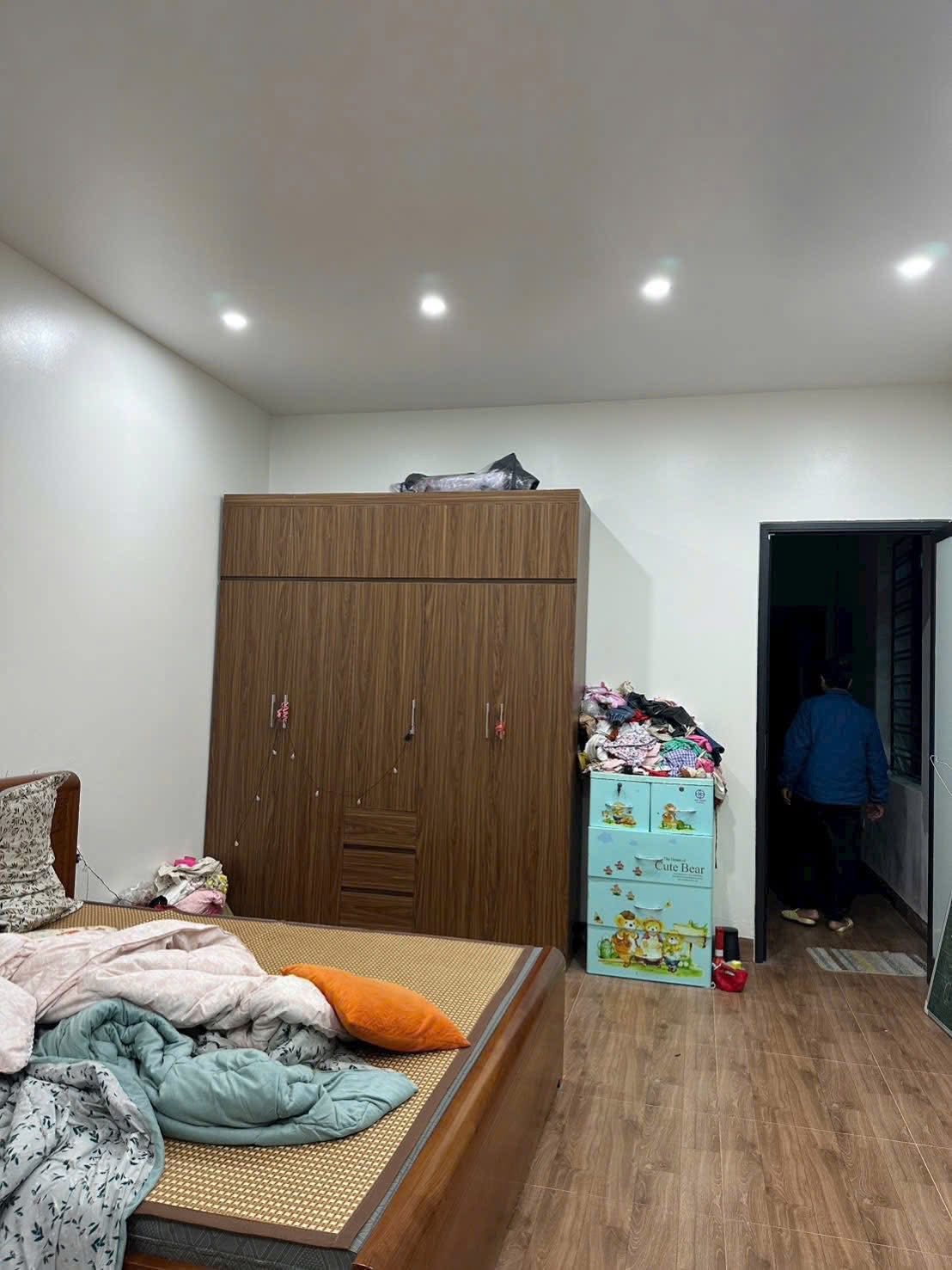 Bán căn nhà 3 tầng lô góc giáp KDC Ngọc Châu, Đông Triều, TP HD, 64.75m2, 3 ngủ, 3vs, 4.1x tỷ 15996436