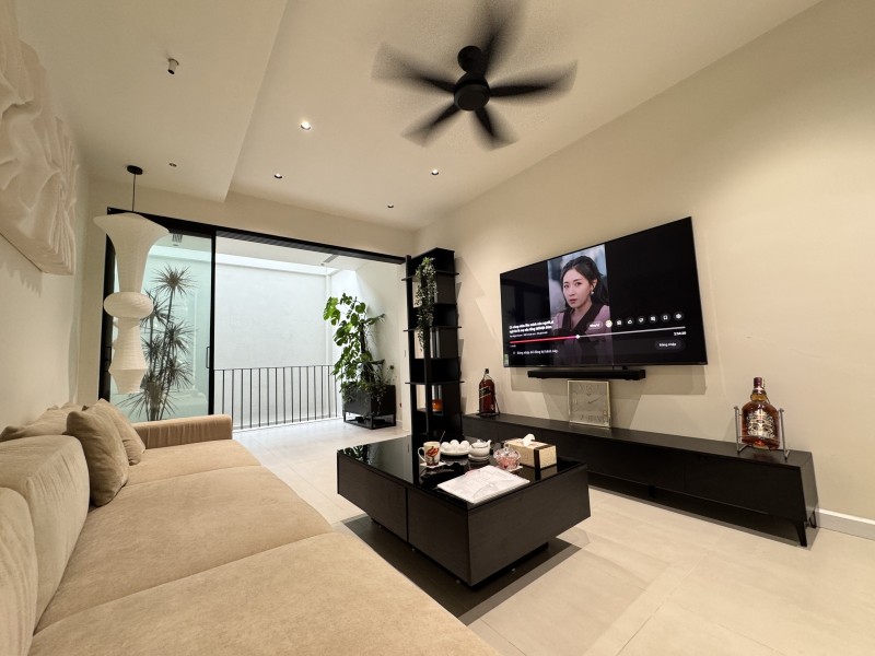 Bán nhà mặt phố Ngọc Thuỵ,Long Biên 6 tầng,95m kinh doanh nhỉnh 27 tỷ 15996504