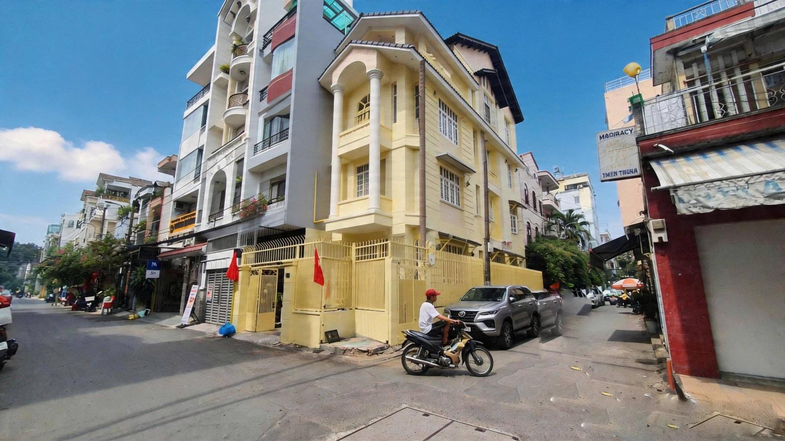 Bán Nhà Hẻm 436B Đường 3/2 Quận 1.DT:6x18m.Giá 26 Tỷ 15996560