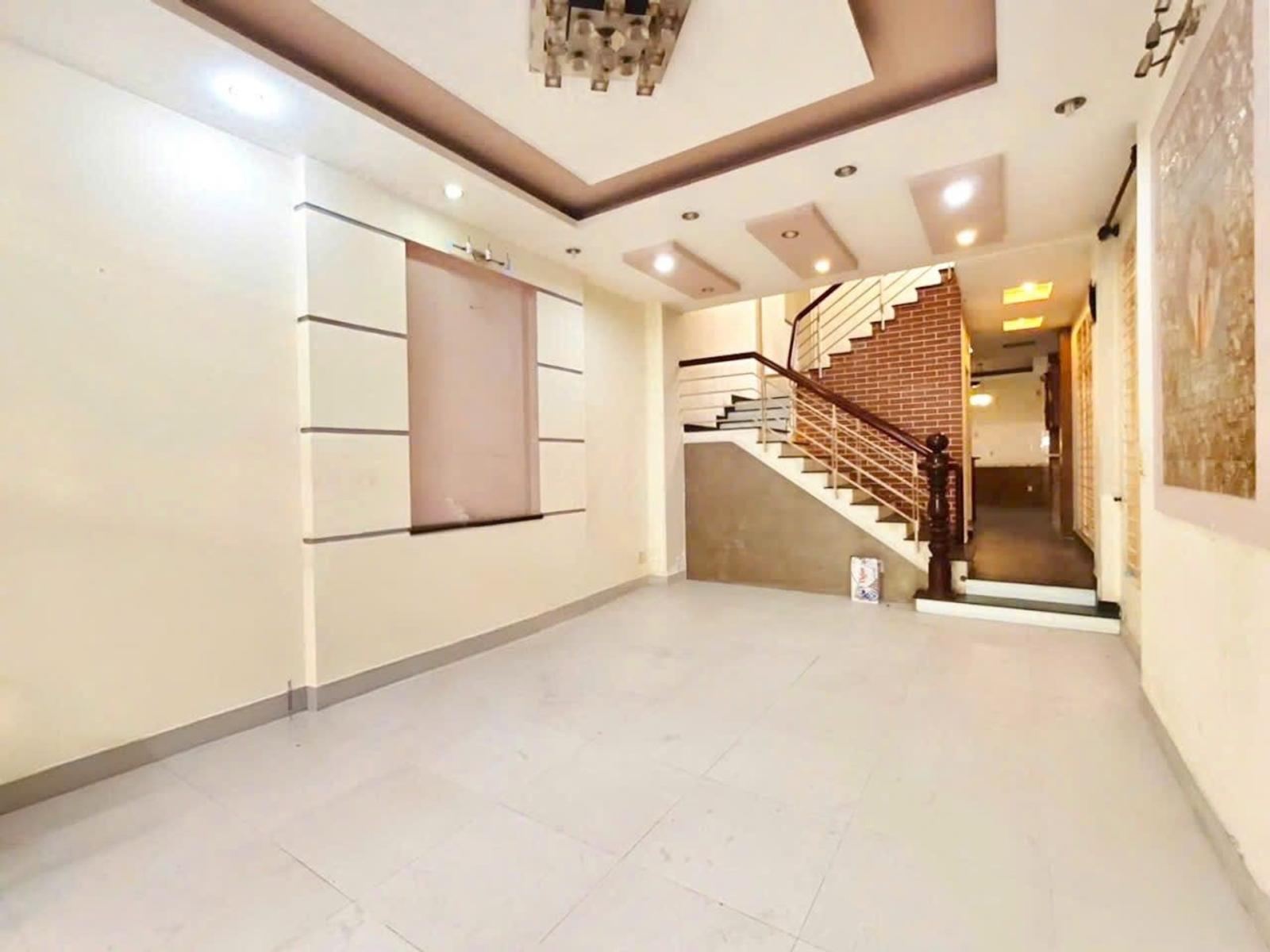 Bán nhà mặt tiền Bông Sao, ngang 4m, đối diện công viên Mới ở ngay- 0931172218 15996566