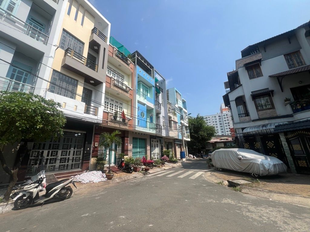 Bán nhà mặt tiền Bông Sao, ngang 4m, đối diện công viên Mới ở ngay- 0931172218 15996566