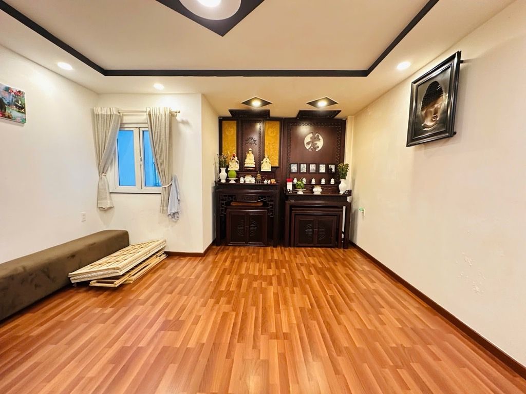 Bán nhà mặt tiền Bông Sao, ngang 4m, đối diện công viên Mới ở ngay- 0931172218 15996566