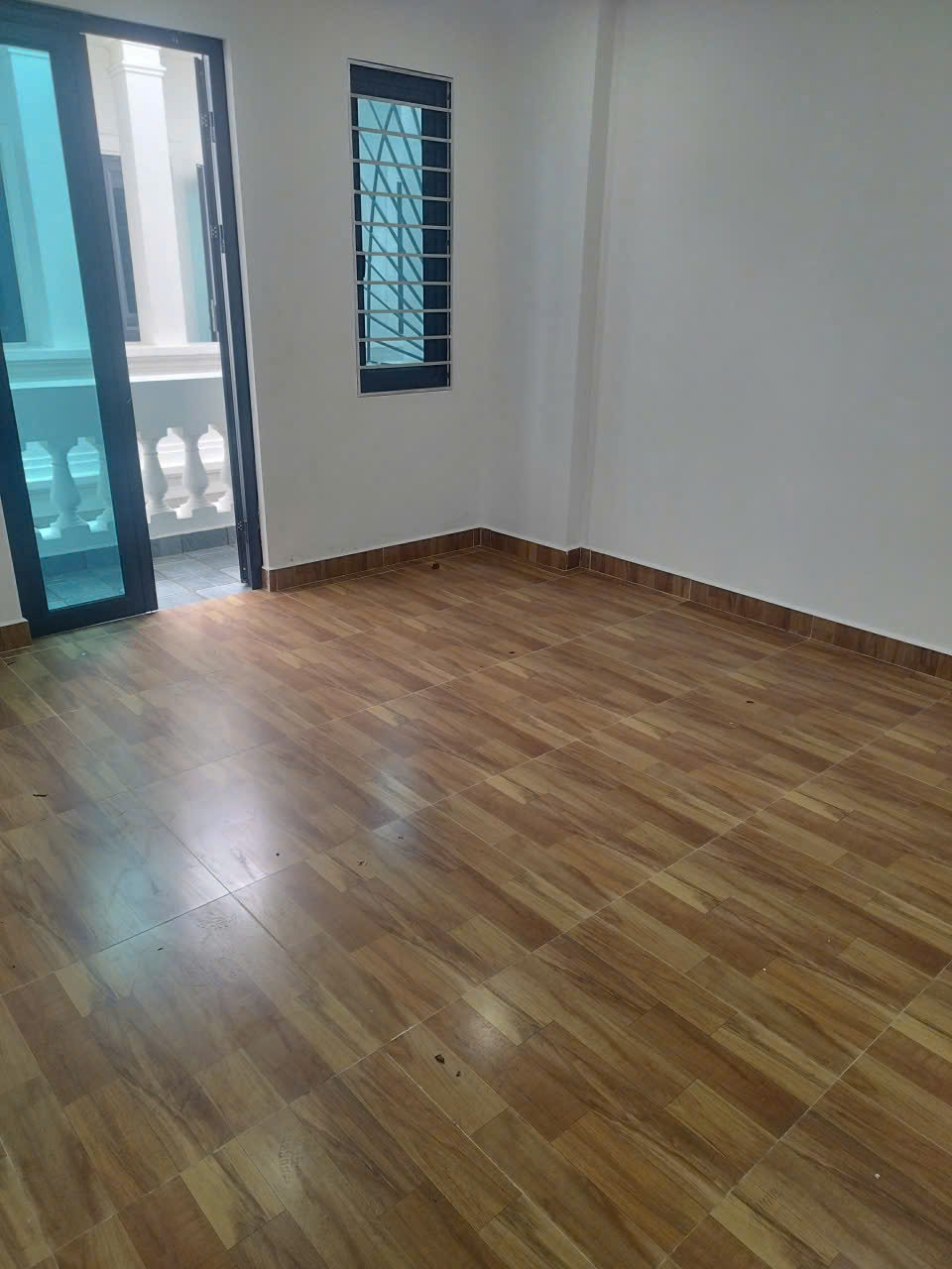 BÁN NHÀ 4 TẦNG NAM HẢI – HẢI AN – Ô TÔ ĐỖ CỬA – GIÁ 2,85 TỶ 15996574