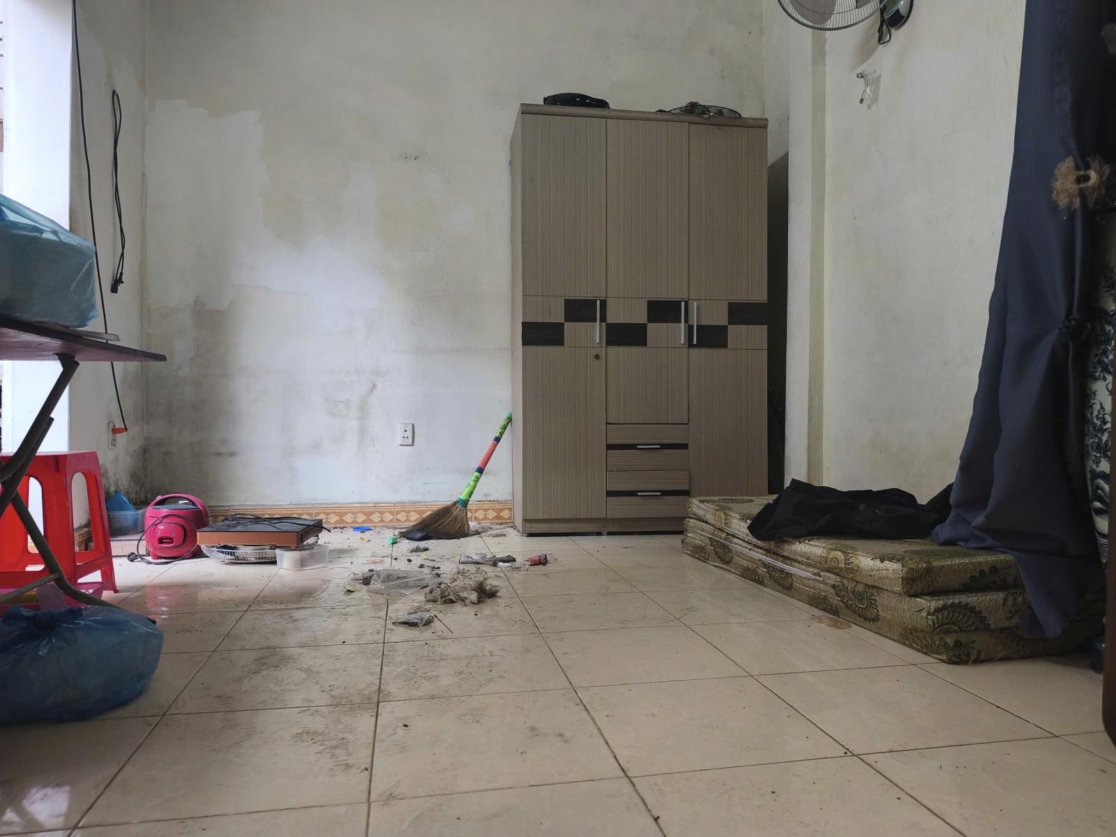 BÁN NHÀ 4 TẦNG SAU TRẦN QUANG KHẢI – NGÕ Ô TÔ – GIÁ 1,65 TỶ 15996576