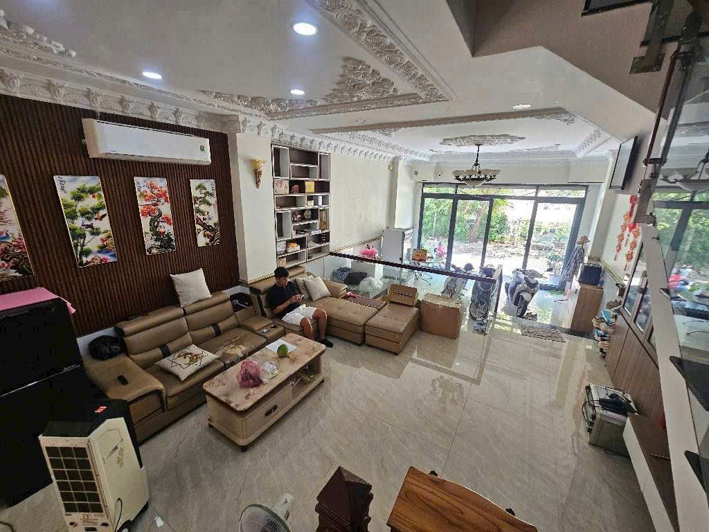 KẸT BANK BÁN GẤP NHÀ KDC ANH TUẤN RIVERSIDE 83M2 ĐƯỜNG 8M CHỈ 7 TỶ 4PN 15996584