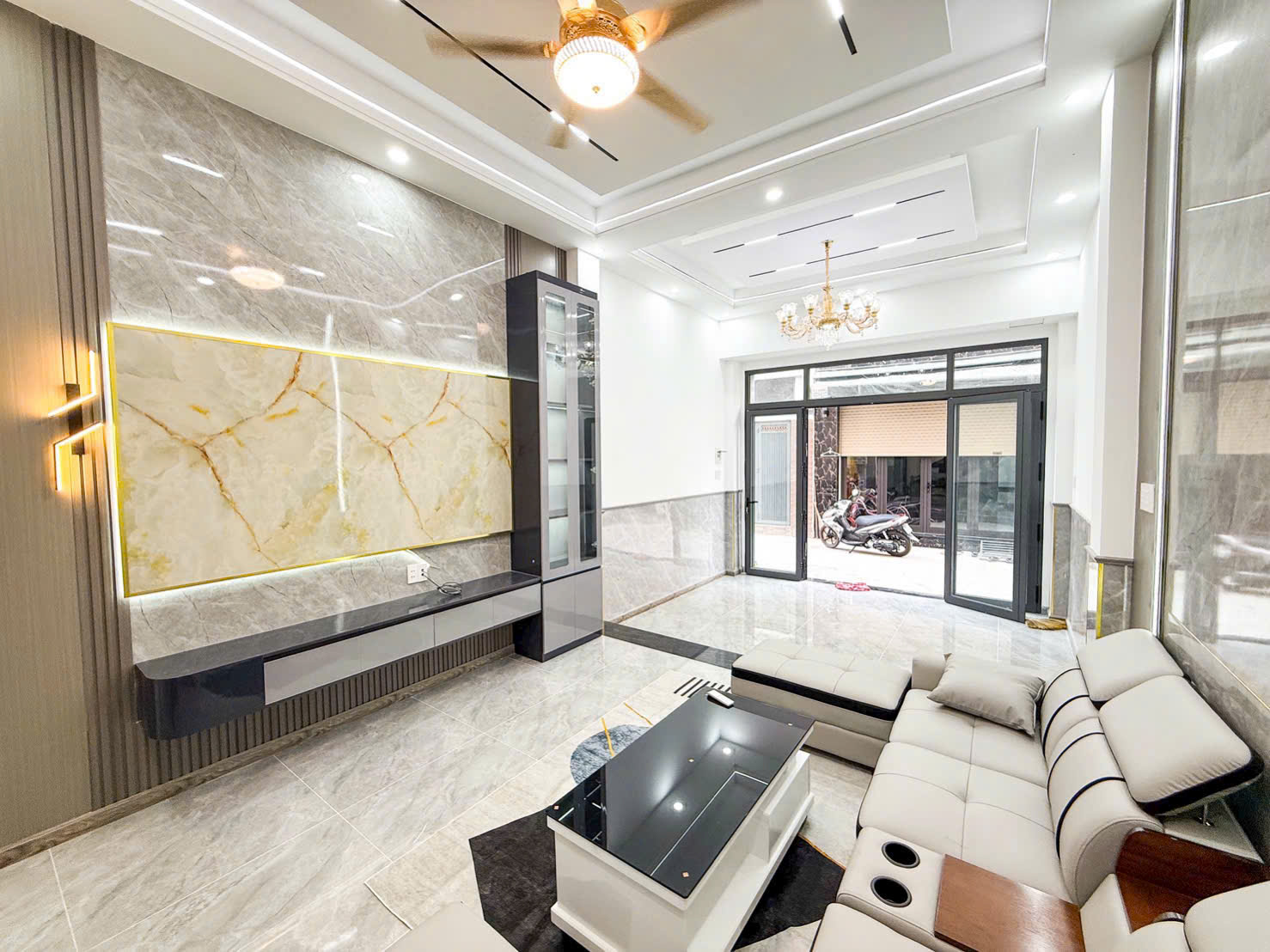 📣📣 Bán nhà 1 Trệt 1 Lầu SHR thổ cư 67m2 đường ô tô chỉ 3,150 tỉ 15996587