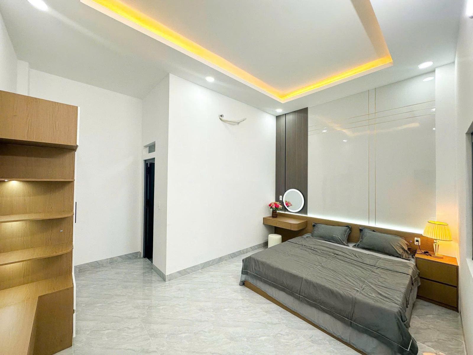 📣📣 Bán Nhà 1 trệt 2 lầu 82m2 Sổ riêng thổ cư đường ô tô chỉ 4,950 tỉ 15996598