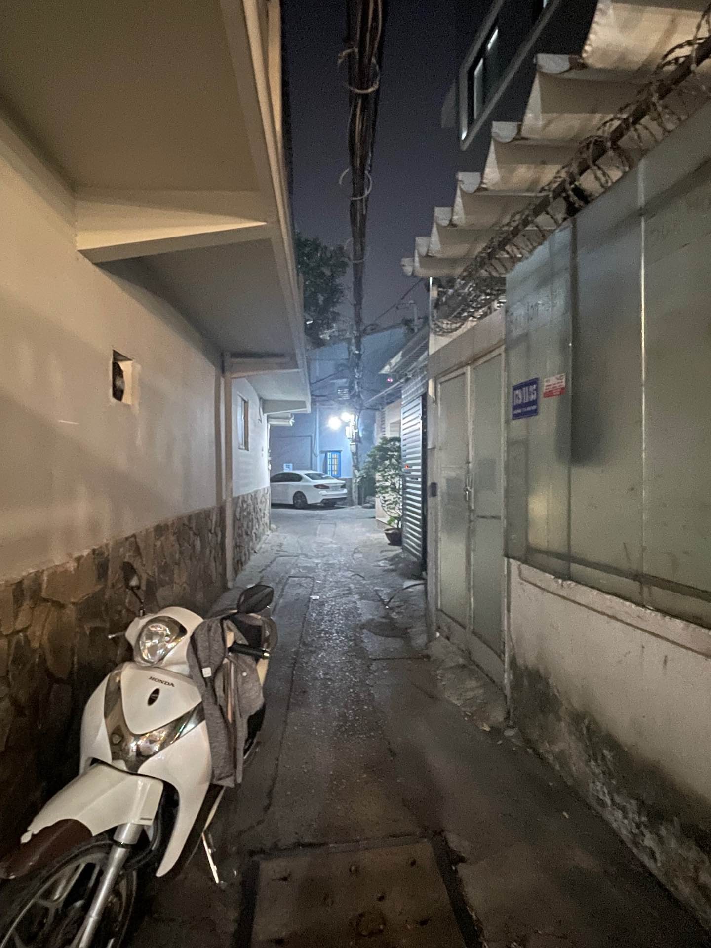 BÁN GẤP NHÀ HXH GIÁ 12 TỶ CỰC TỐT.
HXH Bạch Đằng, Bình Thạnh 106 m2, (3.5X30) 
 15996661