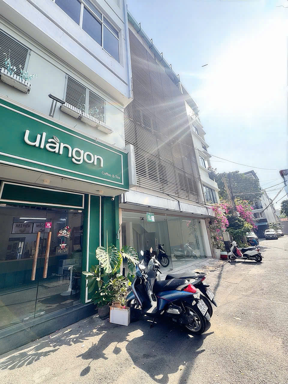 HIẾM NGANG LỚN 8M*8,5M VUÔNG ĐẸP - BÁN NHÀ 5 TẦNG THANG MÁY - MẶT TIỀN XE HƠI ĐẬU CỬA Đ.NGUYỄN THỊ 15996668