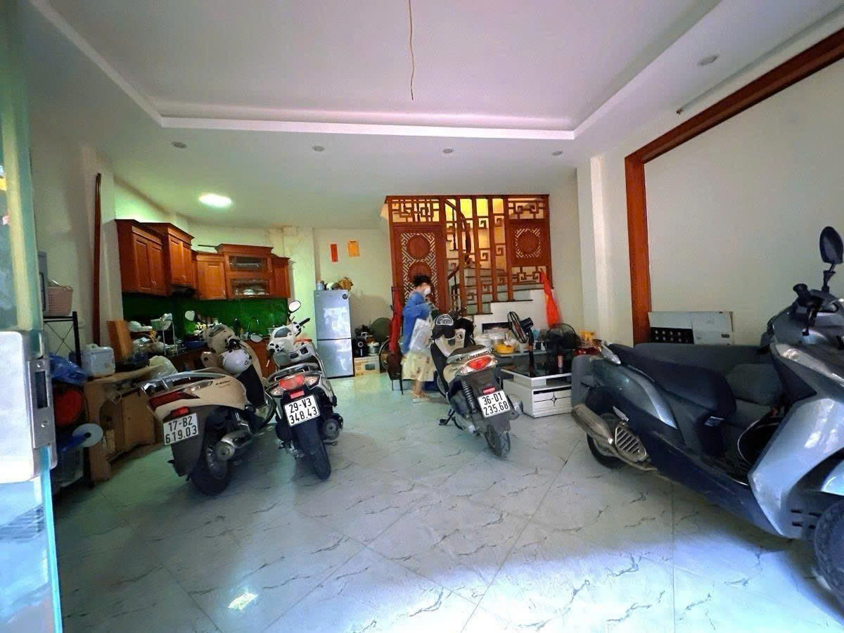 BA ĐÌNH – SỐNG TRONG LÕI GIÁ TRỊ – NHÀ ĐẸP Ở NGAY – LÔ GÓC THOÁNG HIẾM CÓ

Hoàng Hoa Thám – 15996706