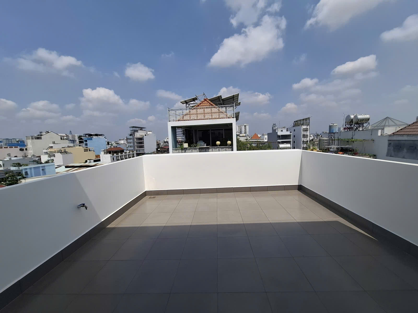 MẶT TIỀN HẺM XE TẢI HUỲNH THIỆN LỘC 52M2 5 TẦNG THANG MÁY CHỈ 10.6 TỶ
 15996707