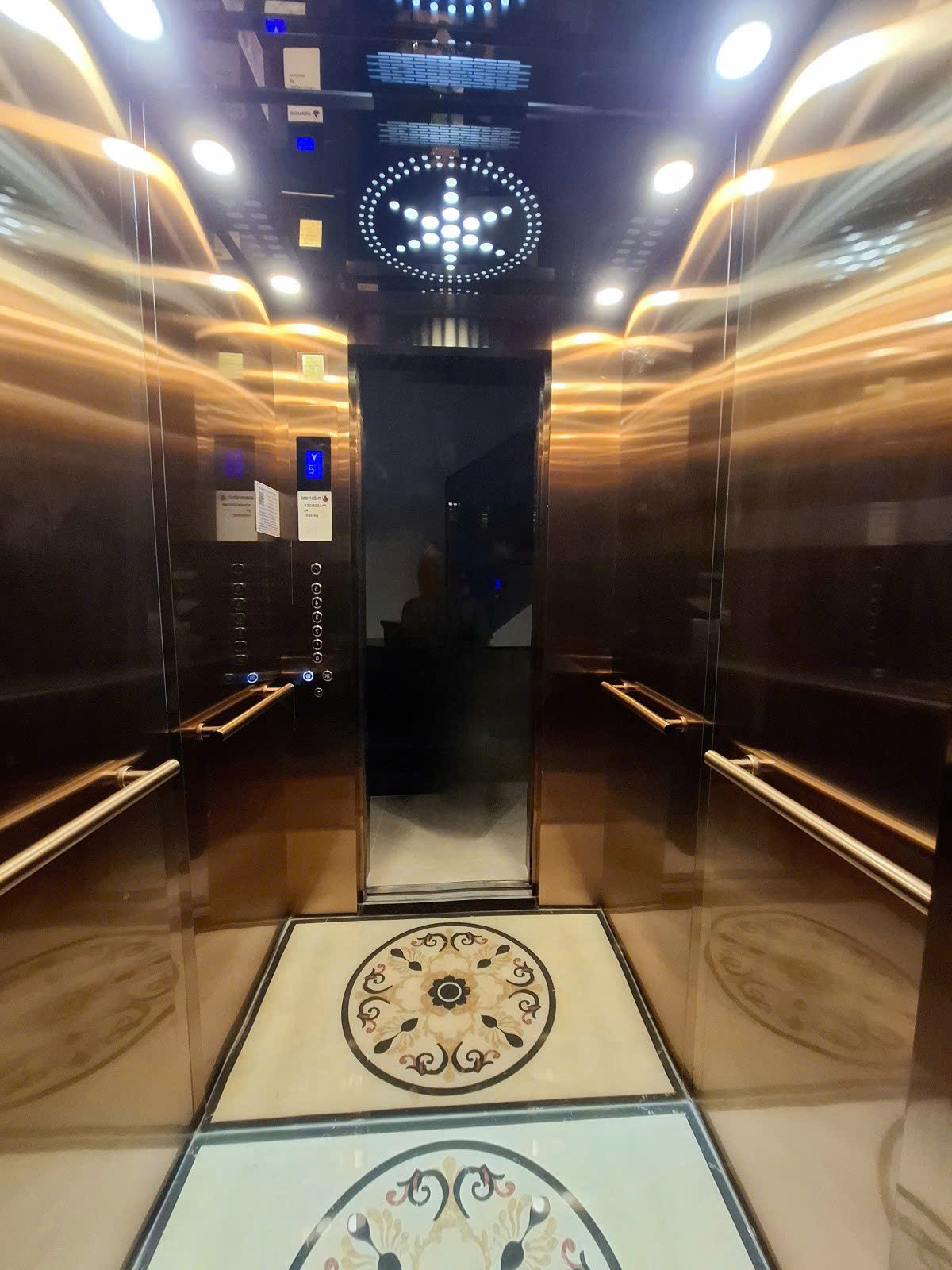 MẶT TIỀN HẺM XE TẢI HUỲNH THIỆN LỘC 52M2 5 TẦNG THANG MÁY CHỈ 10.6 TỶ
 15996707