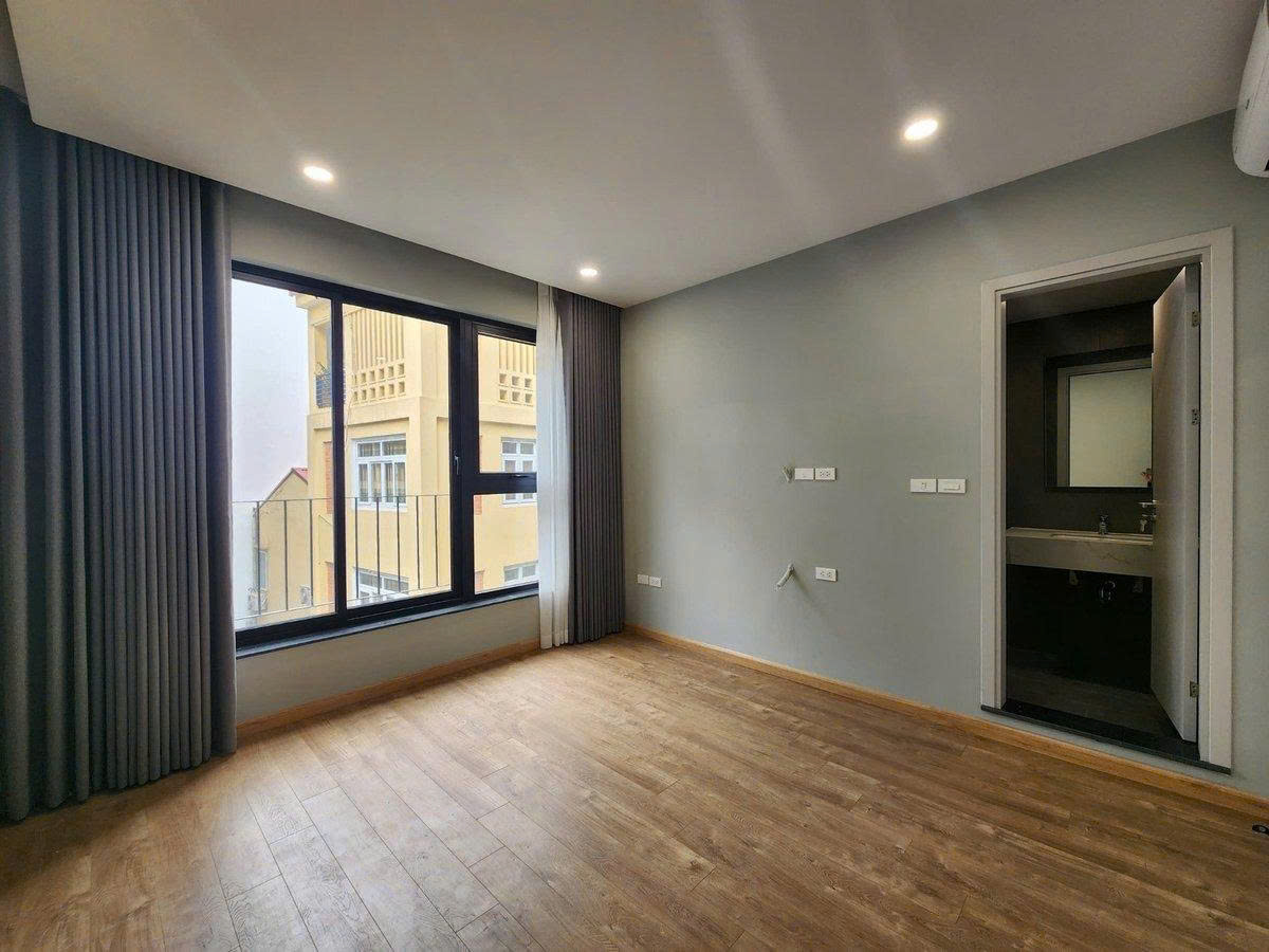 SIÊU PHẨM VÕNG THỊ – Ô TÔ TRÁNH – THANG MÁY – 200M RA HỒ TÂY – MUA LÀ GIỮ TIỀN CHẮC 15996709