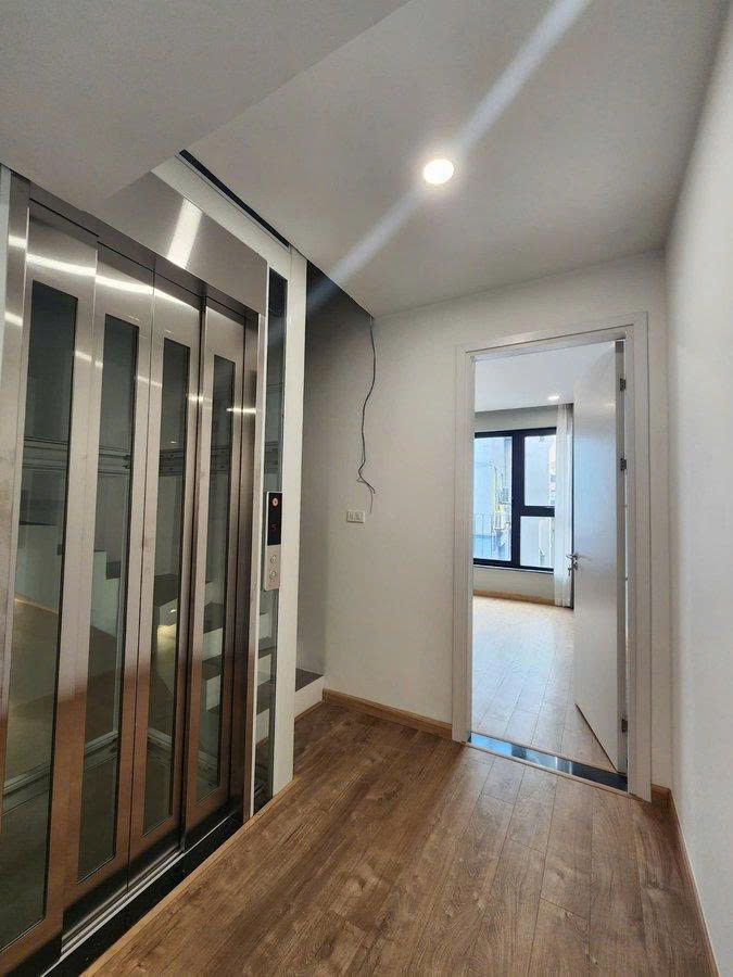 LẠC LONG QUÂN – Ô TÔ TRÁNH – THANG MÁY – GẦN HỒ TÂY – KHU VỰC KHAN HIẾM NHÀ BÁN. 50/55m² – 6 tầng – 15996713