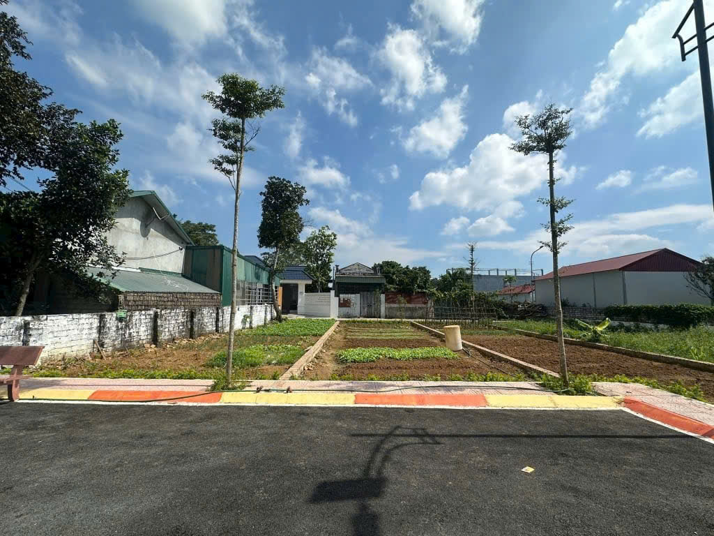 Cách quốc lộ 21A 3p di chuyển cách trục HỒ TÂY BA VÌ 300M công nghệ cao đại học quốc gia 5p di chuyển 15996735