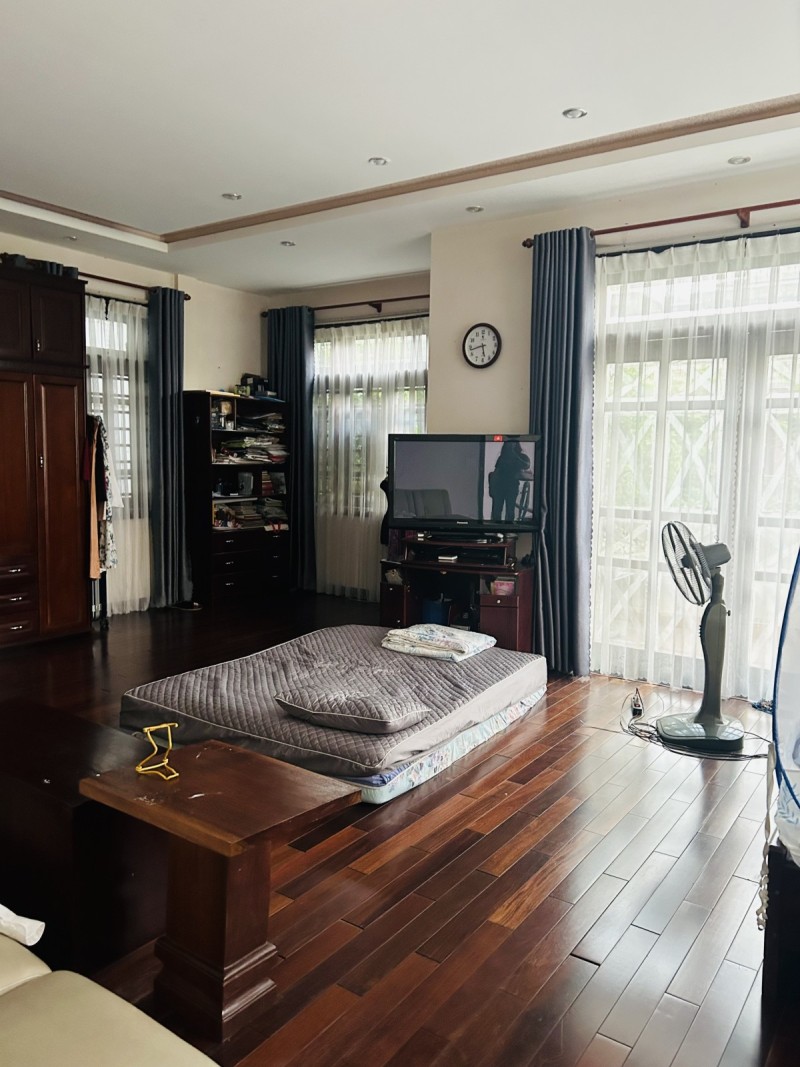 ♥ Biệt thự Sân vườn, sát Thăng Long 260m2, ngang 13m, 3 tầng xịn sò, 17.5 tỷ 15996741