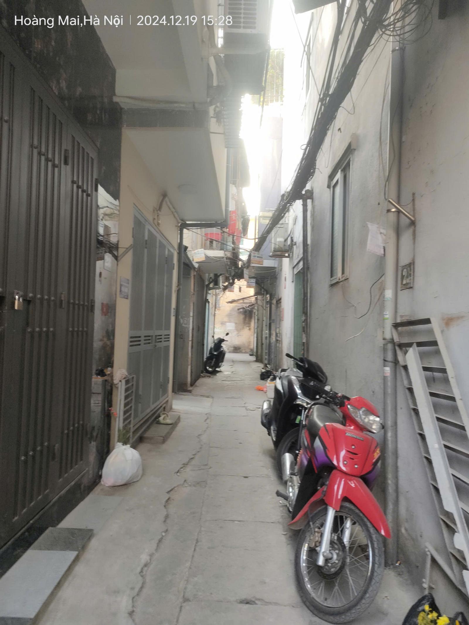 Bán gấp giá rẻ nhà Nguyễn Đức Cảnh 1.5 tầng, 19m, mặt tiền 3.8m, 1.9 tỷ Hoàng Mai. 15996744