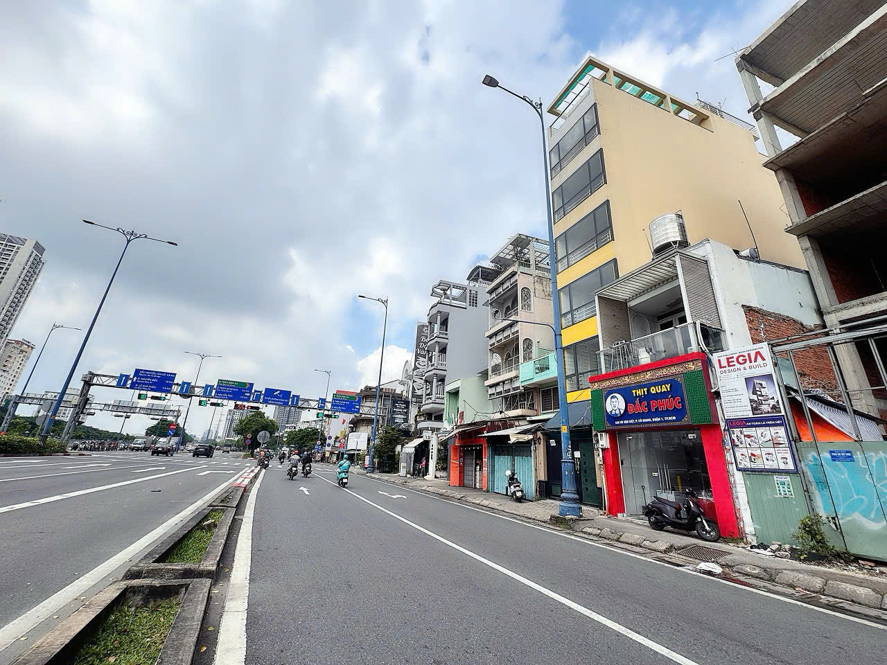 BÁN NHÀ MT 4M VIEW SÔNG Đ.VÕ VĂN KIỆT, P.CÔ GIANG, QUẬN 1 - 88M2 - NGAY GÓC TRẦN ĐÌNH XU * LH GIANG 15996793