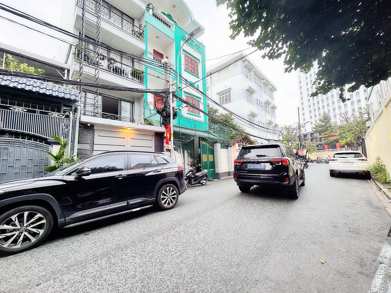 BÁN NHÀ 4 TẦNG HXH 10M Đ.NGUYỄN TRÃI, QUẬN 1 - NGAY BỘ CÔNG AN - KHU VIP HIẾM BÁN * LH GIANG GIANG: 15996794