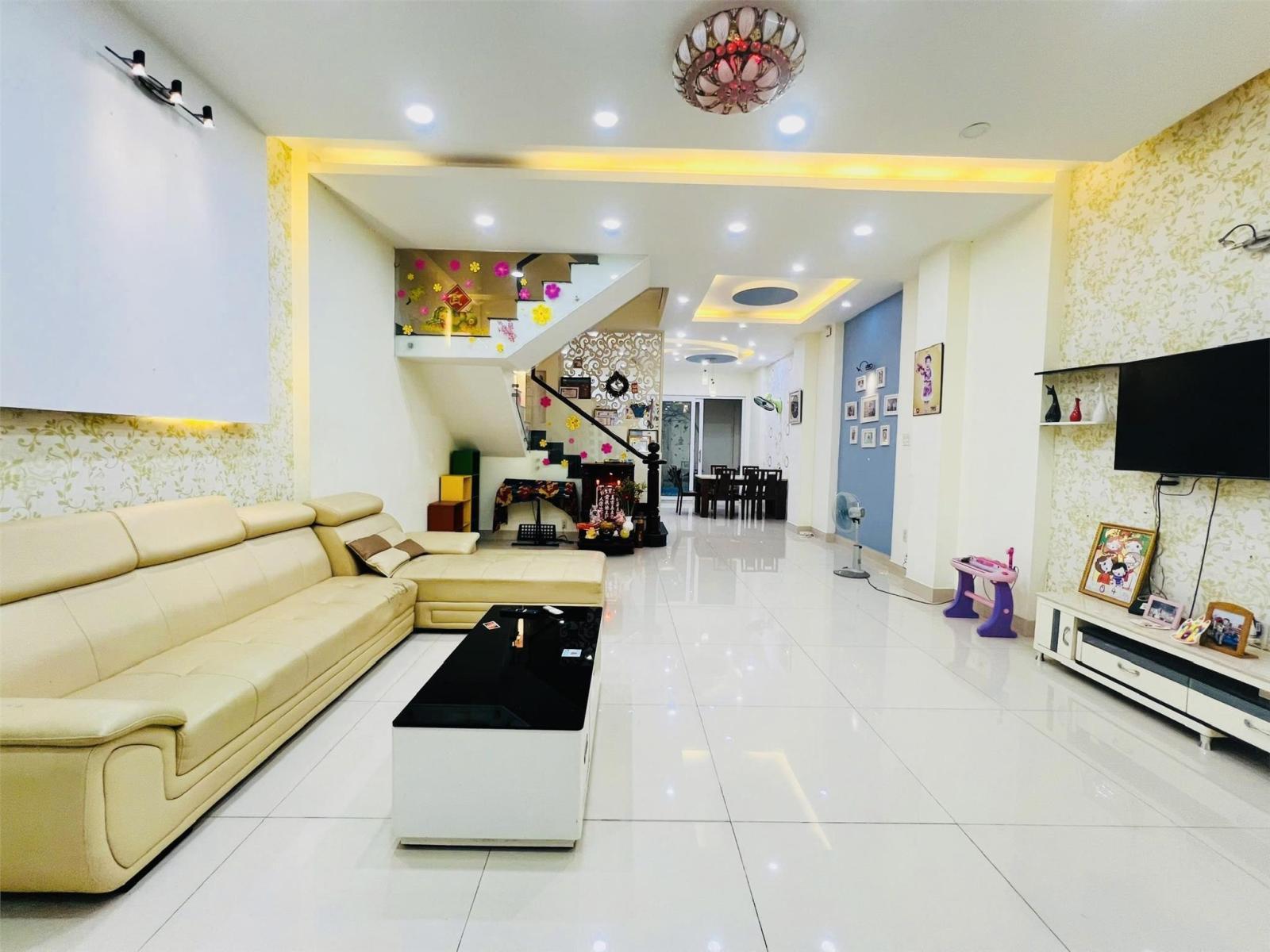 NGỘP BANK GẤP BÁN, GIẢM TỪ 13 TỶ CHỈ CÒN 10.85 TỶ, ĐƯỜNG SỐ 9, P.16, DT 113M2,3 TẦNG, HXH 15996796