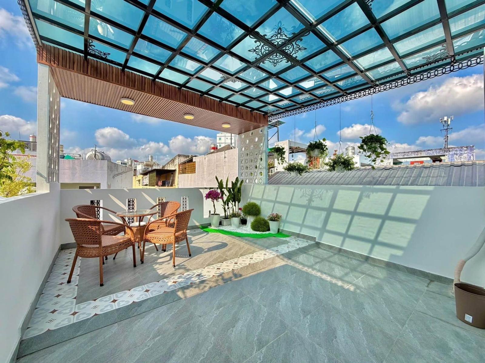 SIÊU PHẨM TOWN HOUSE - KHU VIP ĐOÀN THỊ ĐIỂM - TRUNG TÂM PHÚ NHUẬN - VÀI BƯỚC RA OTÔ - 4 TẦNG SÂN 15996831