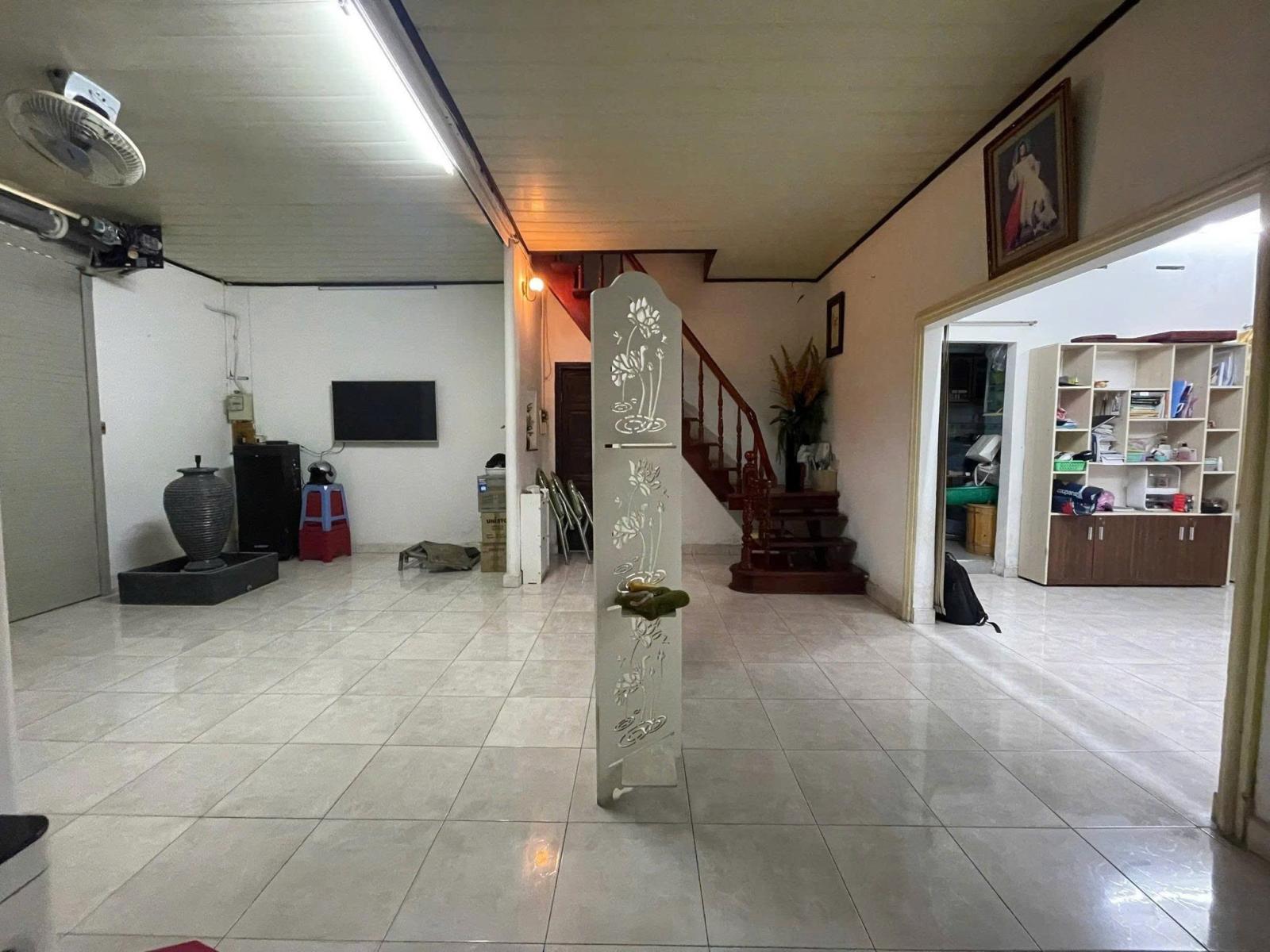 Bán nhà Mặt tiền Nghĩa Hòa -  gần Cách Mạng tháng 8, 12x12m, 2 Tầng cũ, 1 đời chủ, 15,9 tỷ. 15996850