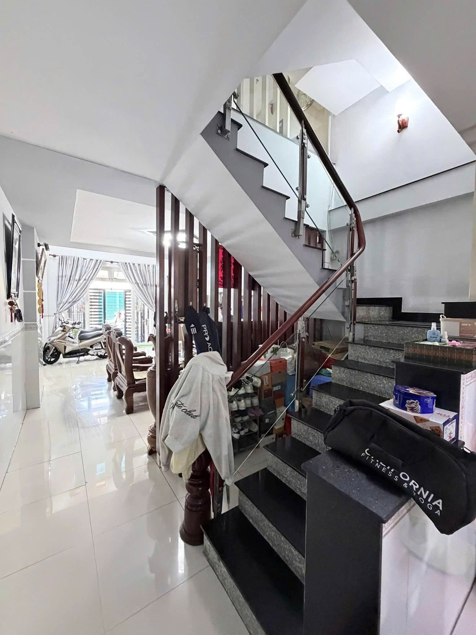 Bán nhà Mặt tiền Đỗ Nhuận - Lê Trọng Tấn, 500m ra Aeon, 4x18m, 4 Tầng - 5PN, 9,8 tỷ. 15996856