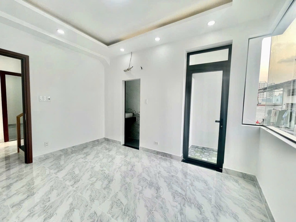 Mặt tiền H Dạ Nam 100m2 sử dụng, không huy hoạch, không lộ giới 15996860