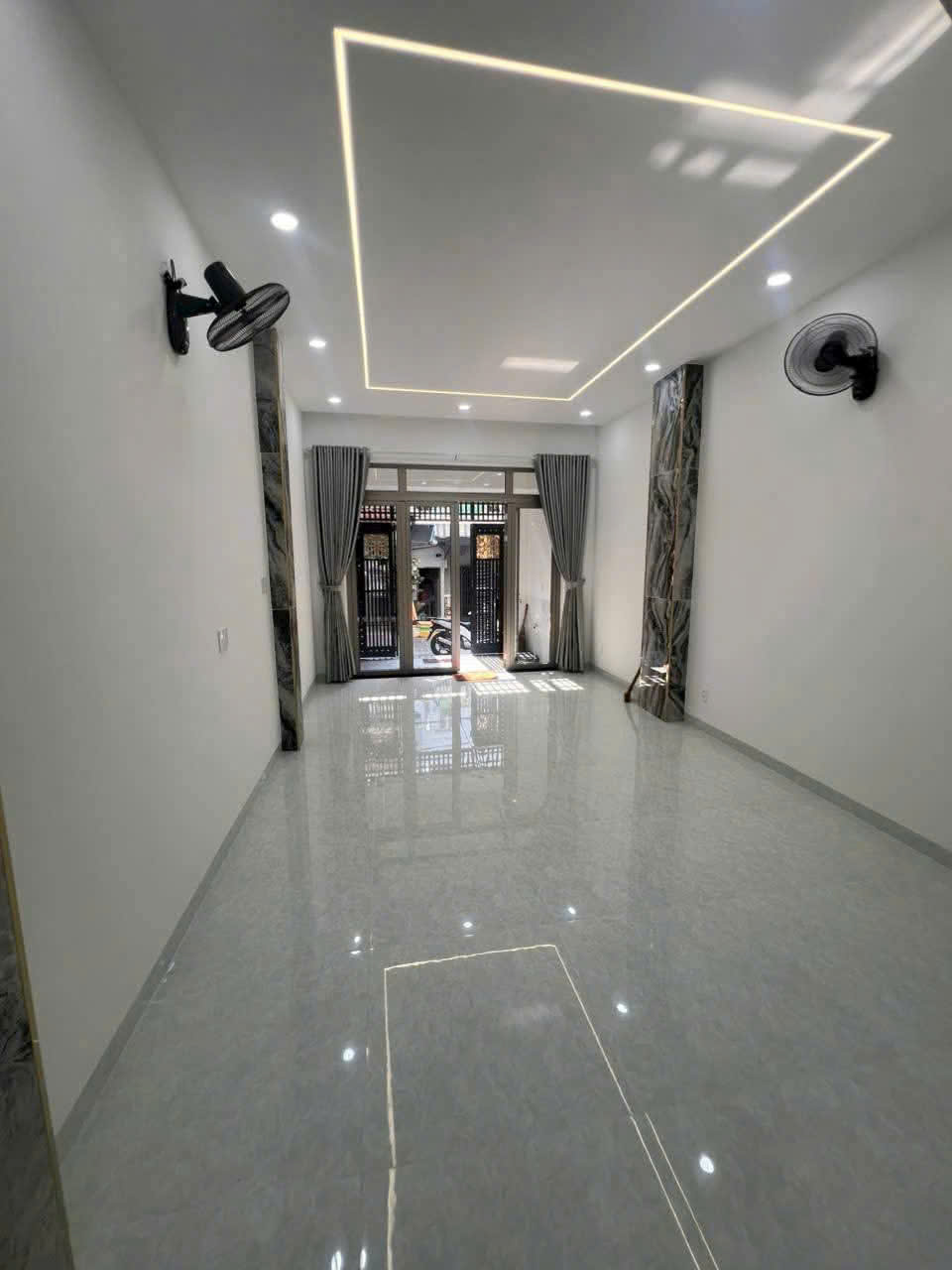 Bình Tân - 7 T.y Nhỉnh Hẻm 1/ - Đường 6M Thông -  Nhà Mới - Gần Chợ,Trường Học - 64M2 - 3 Tầng - 5PN 15996882