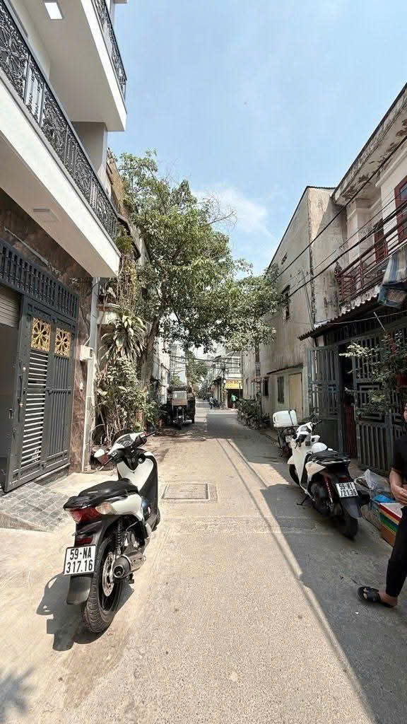 Bình Tân - 7 T.y Nhỉnh Hẻm 1/ - Đường 6M Thông -  Nhà Mới - Gần Chợ,Trường Học - 64M2 - 3 Tầng - 5PN 15996882