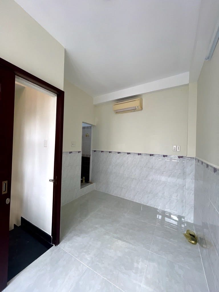 BÁN NHÀ QUẬN 1 - VỊ TRÍ VÀNG 15996930