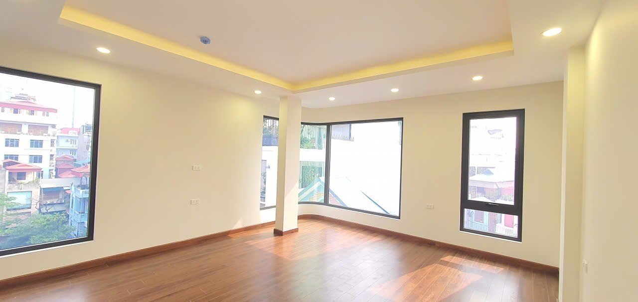 Bán Nhà Nguyễn Trãi. Thanh Xuân. Lô Góc. Ô Tô. Thang Máy. DT 70m2. MT 6m. Giá 29.2 Tỷ. 15996933