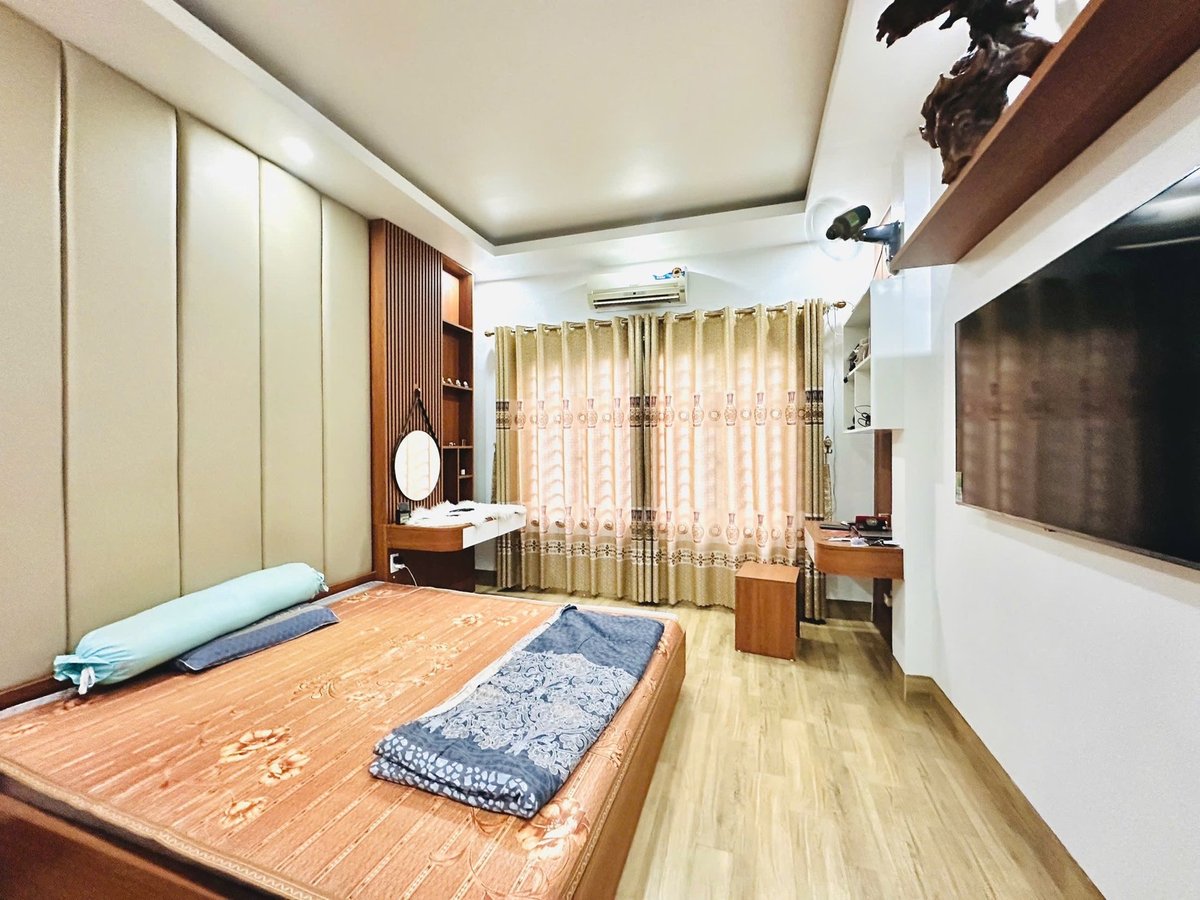 Bán Nhà Trung Kính. Cầu Giấy. Ô Tô. DT 54m2. MT 3.9m. 6 Tầng. Giá 22.4 Tỷ. 15996936