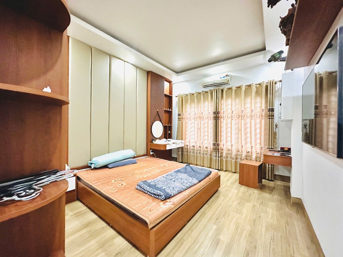 Bán Nhà Trung Kính. Cầu Giấy. Ô Tô. DT 54m2. MT 3.9m. 6 Tầng. Giá 22.4 Tỷ. 15996936