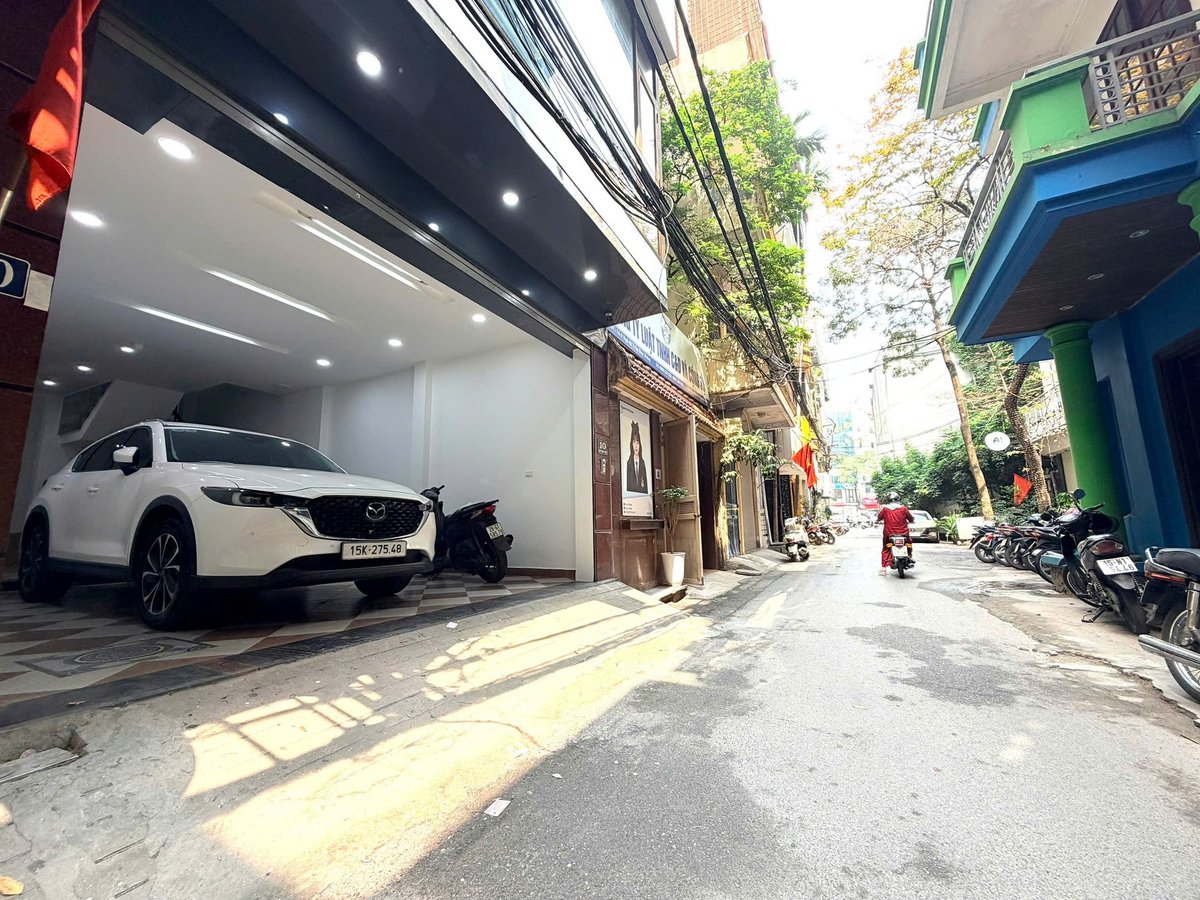 Bán Nhà Trần Duy Hưng. Cầu Giấy. Ô Tô. DT 56m2. MT 5m. 5 Tầng. Giá 36.7 Tỷ. 15996938