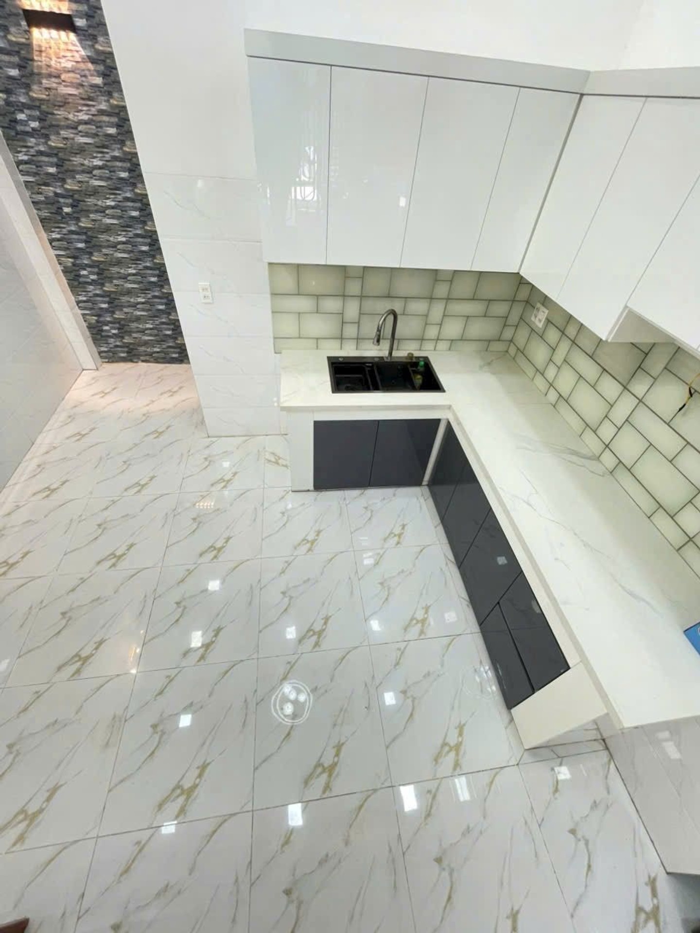 Bán nhà Đường Kênh Mương Lệ(Liên Khu 5-6) 15996947