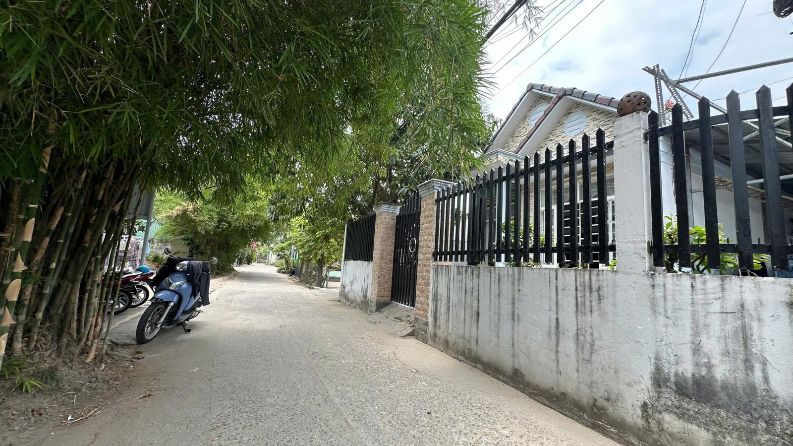 CHỈ 4 TỶ - LÔ GÓC 2 MẶT TIỀN - NGANG 8M - FULL THỔ CƯ, GẦN MẶT TIỀN BÙI CÔNG TRỪNG 15997009