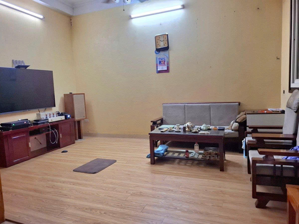 NGUYỄN ĐÌNH HOÀN – MỘT CĂN NHÀ NHỎ, NHƯNG GIÁ TRỊ KHÔNG HỀ NHỎ 15997015