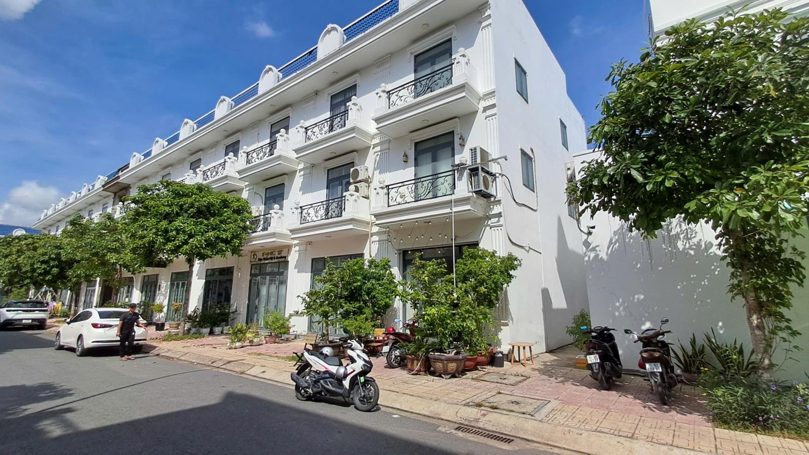 Bán Nhà Phố Liền Kề - Nhà Phố Thương Mại - Biệt Thự Ven Sông Tại Sơn Đông Thành Phố Bến Tre 15997055