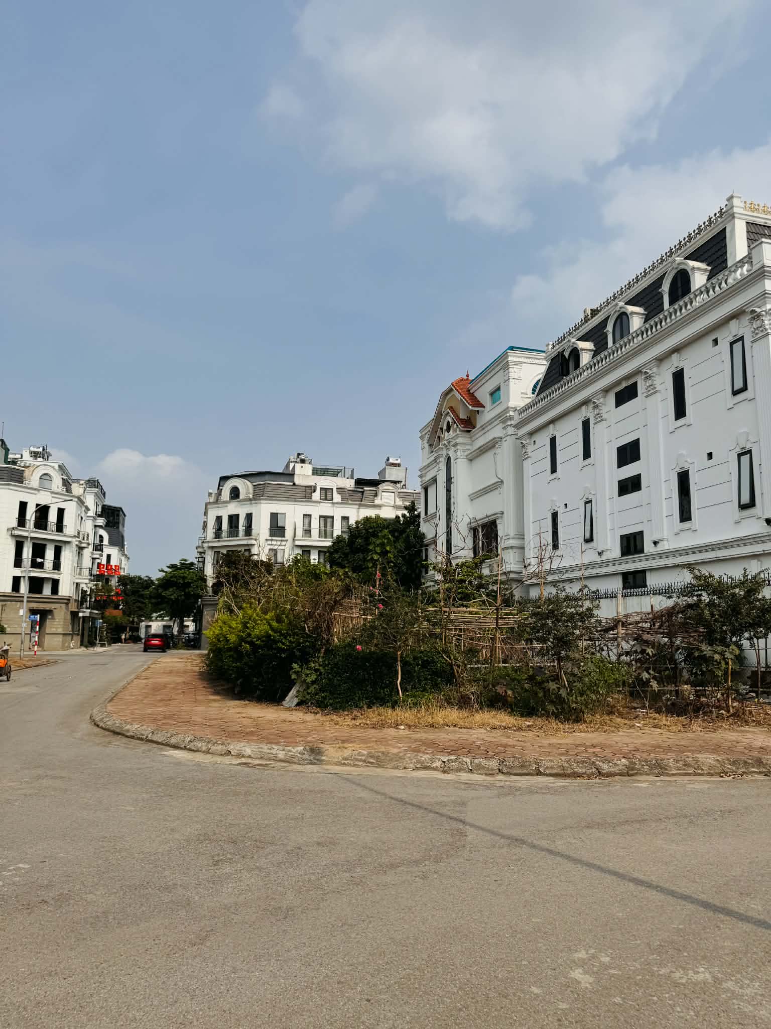 Bán đất biệt thự khu đấu giá 31ha,Trâu Quỳ,Gia Lâm 248m2 đường 15m view Vườn hoa,dòng tiền 15997099