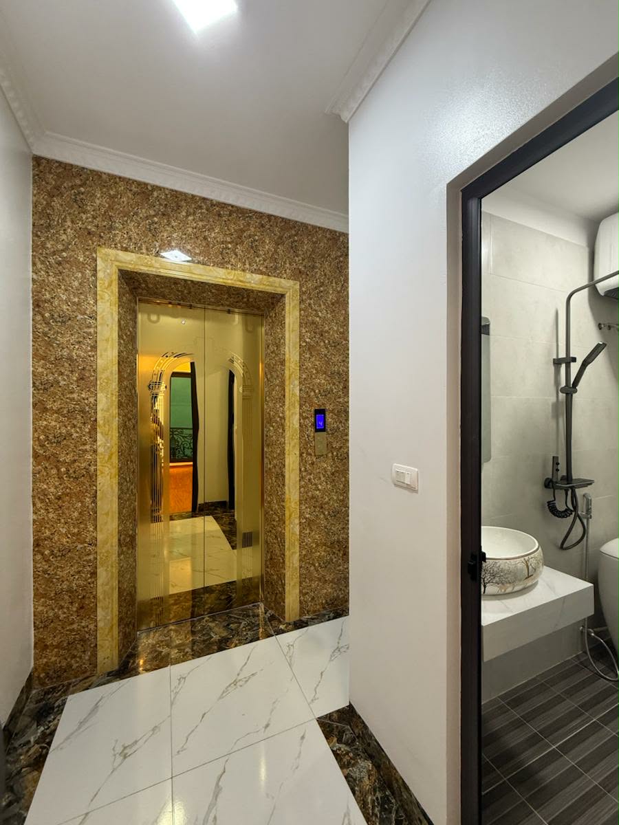 SIÊU PHẨM ĐỐNG ĐA - 6 TẦNG THANG MÁY - NGÕ THÔNG - NHỈNH 10 TỶ 

 15997142