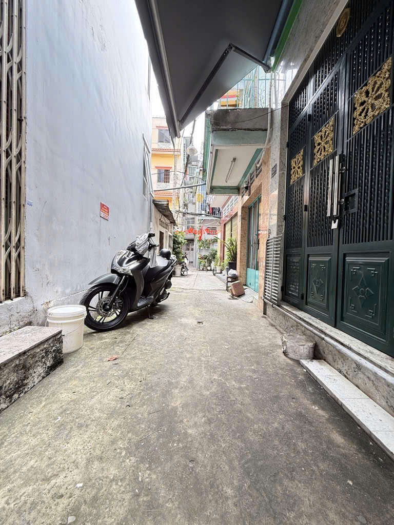 NHÀ TRUNG TÂM – DÒNG TIỀN SẴN – GIÁ TỐT  15997272