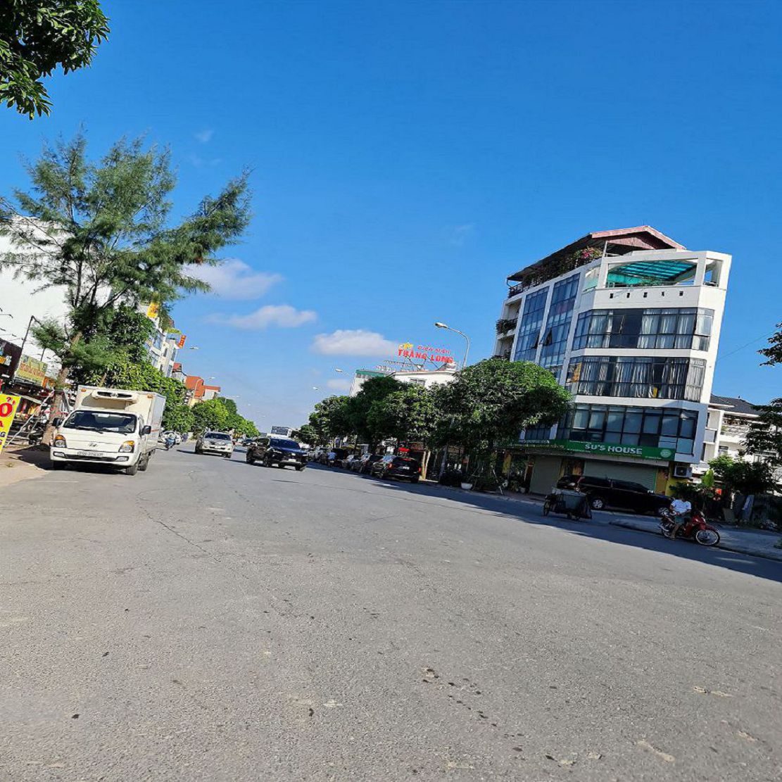 🔥 Nhà đẹp kinh doanh đỉnh – Long Biên, Hà Nội. 20 tỷ x. 📞 0989894845  📞 15997290