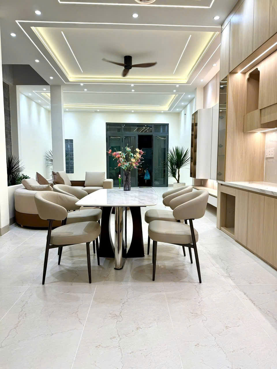 Nhà mới xây cần bán , thiết kế hiện đại, vào ở ngay Bình Tân ,TPHCM 15997401